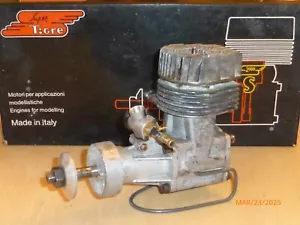 Supertigre 2000 Two stroke engine - Picture 1 of 5