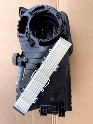 AUDI Q5 2013 calentador soplador caja del motor carcasa OEM Foto 1 de 4