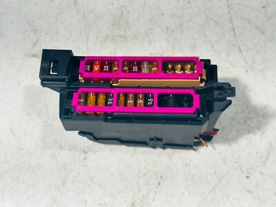 AUDI A4 A5 S4 2008-2017 maletero trasero bloque de fusibles soporte caja 8K0941824 Foto 1 de 4