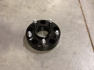 (4) USED 1.5" Hubcentric Wheel Spacers 5x5 fits Chevy GMC C10/K10 C15/K15 - Picture 1 of 2