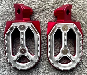 HUSQVARNA WR CR TE TC SM SMR TXC 50-610  1999-2013 PRO BITE WIDE FOOT PEGS RESTS - Picture 1 of 2