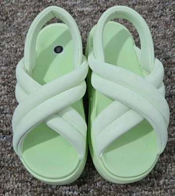 Sandalias para mujer Nike Air Isla talla 8 apenas voltios Foto 1 de 4