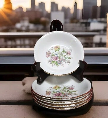 5 Cunningham&Pickett  Homer Laughlin Floral 22KtGold Greenbriar Fruit Bowl 5.5/8 - Image 1 of 4