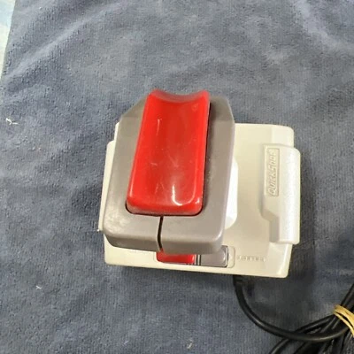 Controlador Joystick Quickshot Modelo SVI QS-112 Nintendo NES Cableado Usado Foto 1 de 4