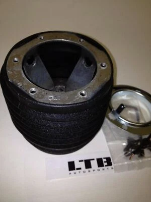 Adaptador de cubo de volante MOMO para VW Beetle y Karmann Ghia 58-74 #0248  Foto 1 de 2