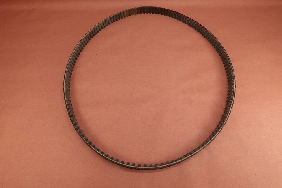 Correa de transmisión trasera Harley Sportster 1200 XL1200C 1995-2006 Foto 1 de 4