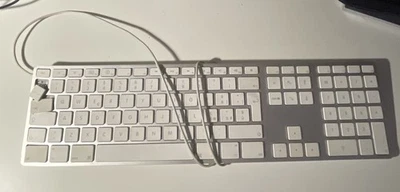 Tastiera Apple USB per Ricambio - Immagine 1 di 4