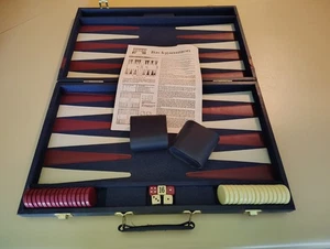 Vintage Backgammon Set Pavilion Premier Edition Blue Case Maroon And White Chip - Picture 1 of 9