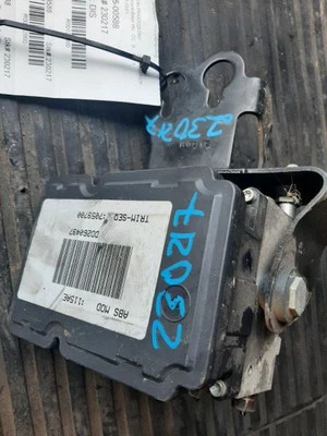 Conjunto de piezas de freno antibloqueo sin asistencia de pendiente 10-13 Jeep Compass 68067060AA Foto 1 de 4