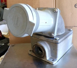 Crouse-Hinds Arktite Receptacle AR104-M72 2 100A 600V 3W 4P W/Angle Adapter Used - Picture 1 of 12