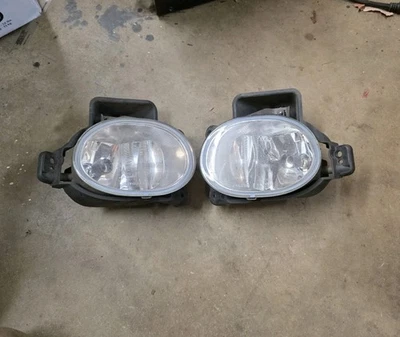 Luces antiniebla izquierda y derecha ACURA TL 2007-2008 OEM  Foto 1 de 4