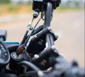 "ANGULAR HANDLE BAR RISER BLACK" FIT FOR ROYAL ENFIELD HIMALAYAN 411 & SCRAM 411 - Picture 1 of 4