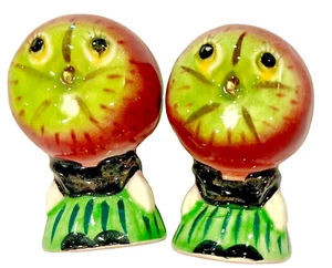 Vintage Kitschy Anthropomorphic Apples Salt And Pepper 2.5" Shakers Japan - Picture 1 of 6