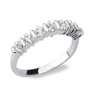 MEDIA ALIANZA DE ORO BLANCO PARA BODA, ANIVERSARIO,COMPROMISO CON CIRCONIO - Imagen 1 de 2