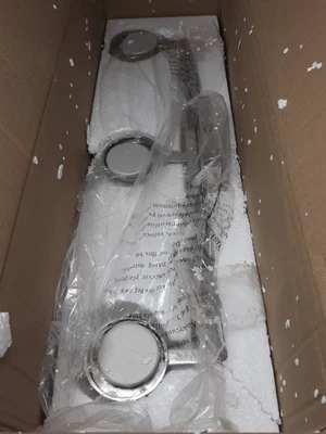 Visual Comfort & Co. CV1023PN Geneva 3L Vanity Light Chapman & Myers - Image 1 of 4