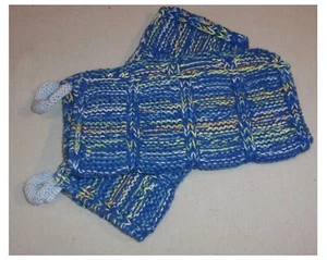 2 Topflappen Handarbeit gestrickt Eisberg - Bild 1 von 1