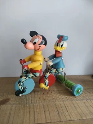 Ancien Jouet Mickey Et Donald En Tricycle - En Bois - Rare - Design Années 50/60 - Photo 1/4
