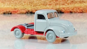 I.M.U. Mercedes Benz L 5000 grau, rot Zugmaschine 1/87 (23/104/138) - Picture 1 of 2