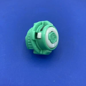 Beyblade Metal Tops Spinning Gyro Arena Toy Green replacement part - Picture 1 of 8
