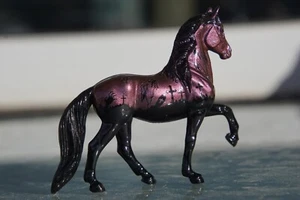 Breyer Stablemate Modellpferd Pferd Repaint Custom Decorator Halloween OOAK 2 - Bild 1 von 2