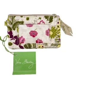 Vera Bradley Ausweisetui Blumenmuster rosa grün Reißverschluss Make Me Rouge 10125043 5"x3" - Bild 1 von 2