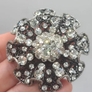 Vintage Rhinestone Brooch Silver Tone Heavy Y2K - Picture 1 of 10