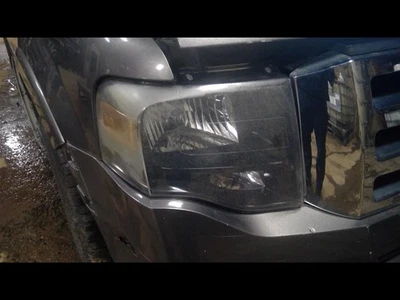 Затемненный затененный фон пассажирской фары подходит для 07–14 Expedition 606751 - Изображение 1 из 4