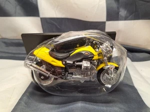 MAISTO MAGAZINE - MOTO GUZZI V10 CENTAURO - 1 / 18 SCALE MODEL MOTORBIKE - Picture 1 of 4