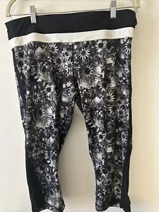 Lululemon Women's Size 12 Up the Pace Floral Crop Legging Pocket Activewear - Picture 1 of 6