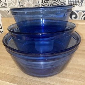 🌹Anchor Hocking Cobalt Blue Glass Mixing Bowls Set of 3 Nesting 2.5, 1.5, 1 Qt - Picture 1 of 4