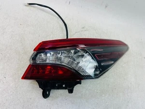 2021 2022 2023 2024 TOYOTA CAMRY LUZ TRASERA DERECHA EXTERIOR LÁMPARA LED OEM - Imagen 1 de 8