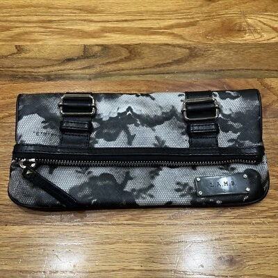 Y2K Gwen Stefani L.A.M.B. Cartera sin asas de cordero plegable diseño de encaje cremalleras negras usada en excelente estado Foto 1 de 4