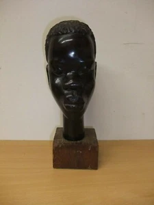 TETE AFRICAINE SIGNE ET DATE 76 ? - Picture 1 of 6