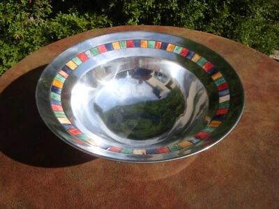 Cuenco de carnaval de aleación de aluminio pulido de 12" con detalles de mosaico de Mikasa Foto 1 de 4