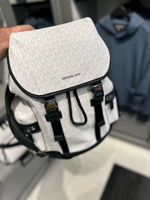 Michael Kors Cooper Hombres Logo Bolsillo Hombro Mochila Bolso de Viaje Blanco Brillante Foto 1 de 4