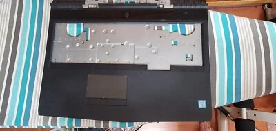 Alienware 17 R4 2016 | i7-6700HQ - Funda y alfombrilla de ratón solamente Foto 1 de 2