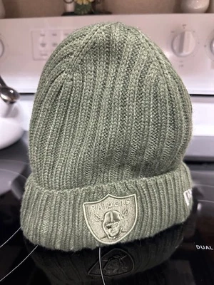 New Era NFL Oakland Raiders Salute to Service 2017 Auténtico gorro lateral Kni Foto 1 de 4