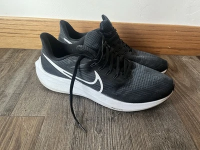 Size 11.5 - Nike Air Zoom Pegasus 38 Black White - Image 1 of 4
