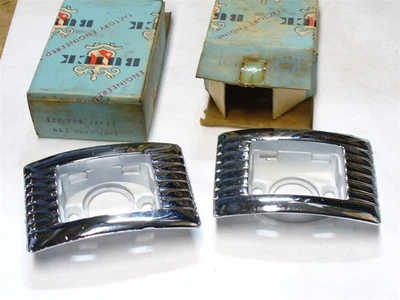 Buick Oldsmobile Cadillac 1954-72 reposabrazos lámpara reflectores par nos 4636293 Foto 1 de 4