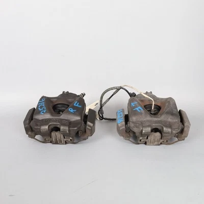 Juego de pinzas de freno traseras BMW 128i 325i 328i X1 2007-2015 34216768697 OEM usadas Foto 1 de 4