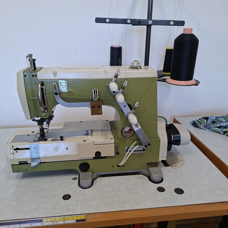 Coverlock Industrie. STARKSTROM Nähmaschine. RIMOLDI. Made In Italy - Bild 1 von 4