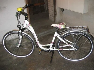 Hercules City Damenfahrrad 28er Weiß mit Blümchen tieferer Einstieg-TOP Zustand - Bild 1 von 12