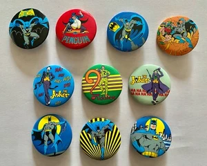 10 Vintage 1982 Batman Pinback Buttons 1.5 Inches Diameter - Picture 1 of 13
