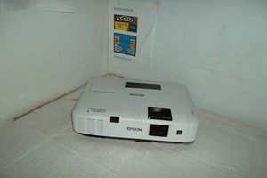 Epson PowerLite 1830 Projector XGA 3LCD USB S-Video VGA RCA Network 3500 H341A - Picture 1 of 21