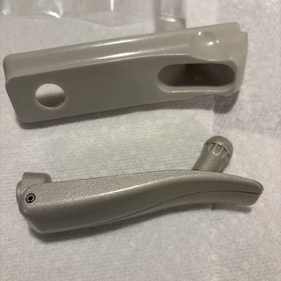 Operador abatible Pella mango y cubierta para mano derecha - champán #1 usado Foto 1 de 3