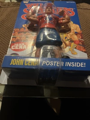 WWE LJN Superstars - Figura de acción John Cena - Juguete coleccionable retro de 8" de la década de 1980  Foto 1 de 2