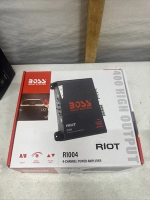 BOSS Audio Systems R1004 400 W 4 Ch Car Amplifier 2-8 Ohm, Integrated Circuit - Image 1 of 4