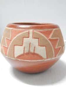 ANTIQUE / VINTAGE SAN JUAN PUEBLO INDIAN POTTERY CARVED POT - XLNT ! - Picture 1 of 5