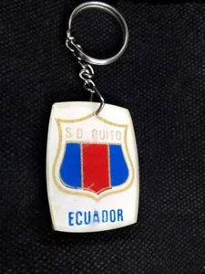 DEPORTIVO QUITO - ECUADOR - LIBERTADORES CUP 1986 Original Old Soccer key chain - Picture 1 of 3