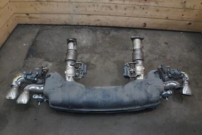 Rear Exhaust Muffler Silencer Pipe 84896576 Chevrolet Corvette C8 2021-22 *Note* - Image 1 of 4